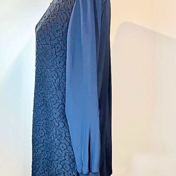 Vince Navy Blue Lace Overlay Silk Long Sleeve Jacquard Mini Dress Medium. - Picture 3 of 7